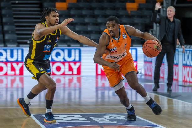 出克敌制胜 出克敌制胜