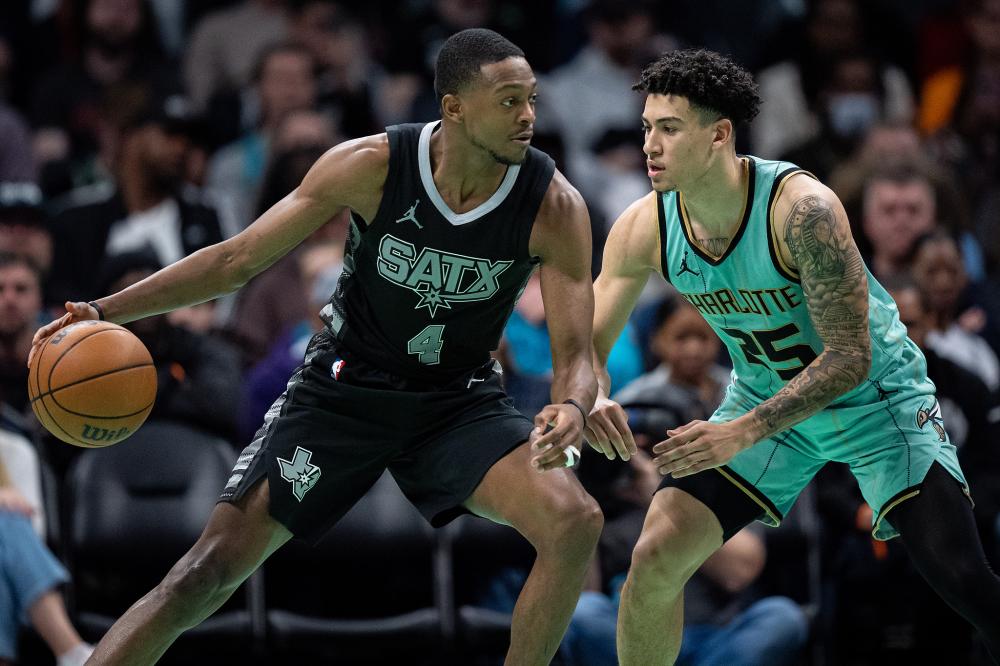 同舞者般优 同舞者般优