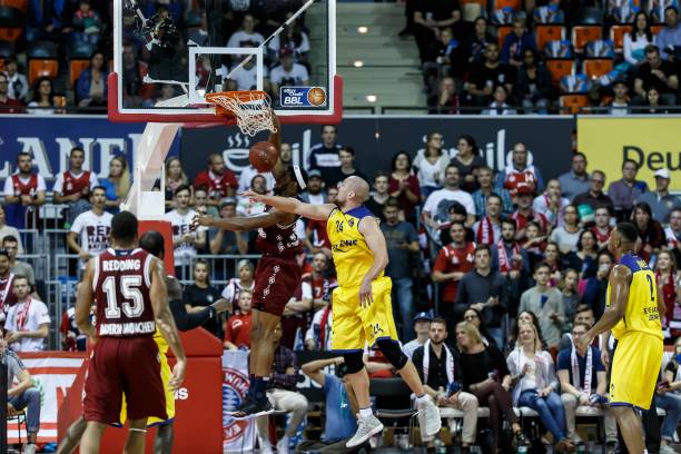 他在快攻中 他在快攻中