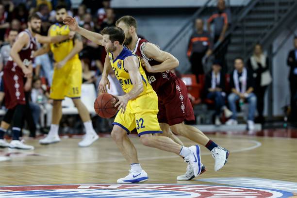 国家队更进 国家队更进